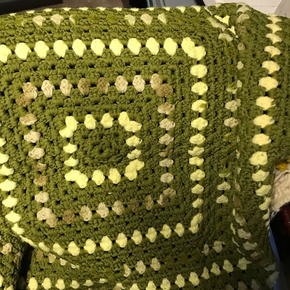 Hand sown blankets - Picture 6 of 8